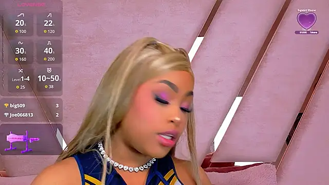 TiannahGlow online show from June 6, 1:28 pm