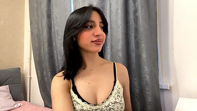 AngellaBarbini online show from May 8, 1:03 pm