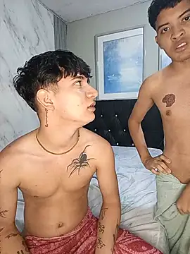 Good boys01 online show from June 25, 2:11 am