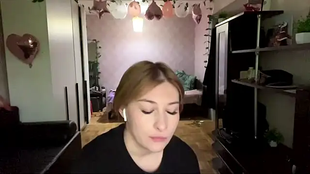 fereyka online show from May 2, 8:06 am