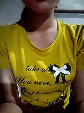 Rosie LoveUU online show from June 3, 10:37 pm