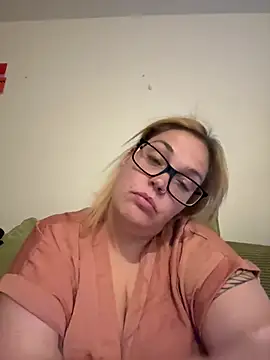 SecretRavenXO online show from May 15, 11:18 pm