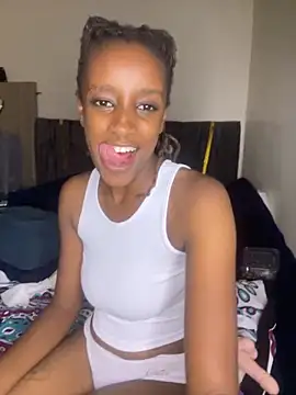 sonnypretty online show from June 3, 3:06 pm