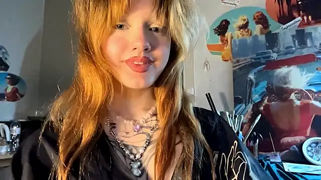sarawhisperr online show from May 12, 4:35 pm