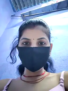 RUHI 1143 online show from May 3, 12:30 pm
