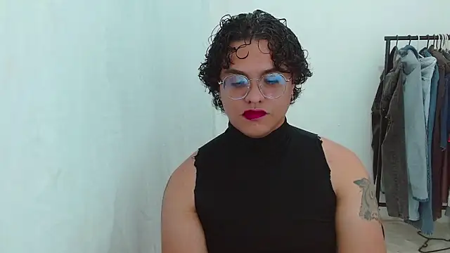 Diane exotic online show from May 13, 1:00 am
