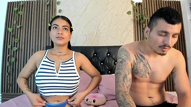 MarceANDCami online show from April 29, 9:09 pm