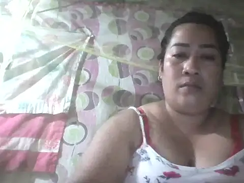 PinayAsh online show from April 28, 12:42 pm