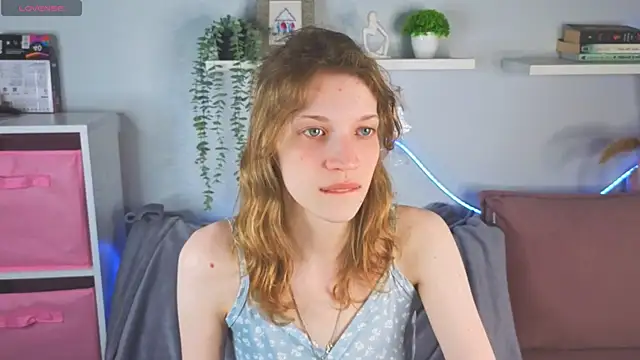 Emily Cartex online show from May 17, 5:50 am