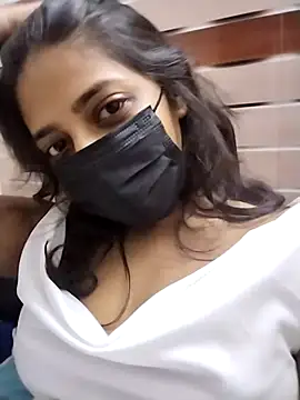 NAUGHTY-RASHI online show from May 12, 6:47 pm