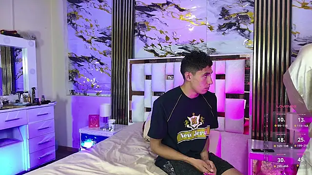 lyra-marco online show from June 21, 7:12 am