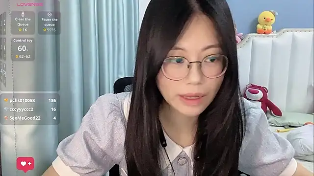 Luna-666 online show from April 29, 5:30 pm