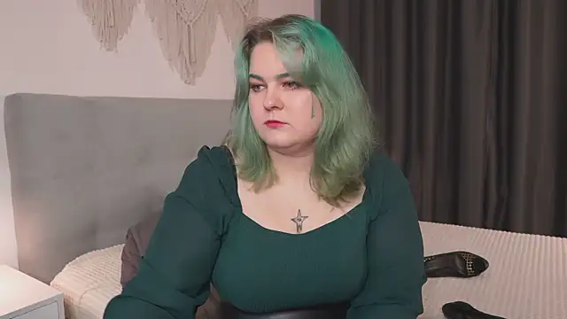 Amelia Skyee online show from May 11, 3:18 pm