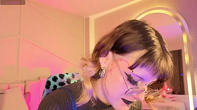 Rossiee huntt online show from June 10, 12:48 pm