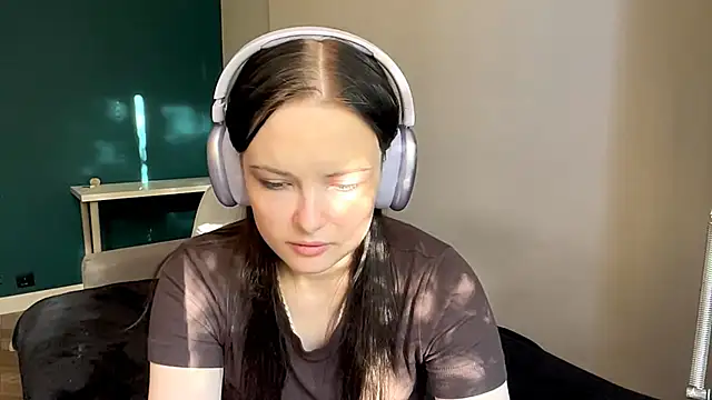 AmbientInvalid online show from May 12, 4:24 pm