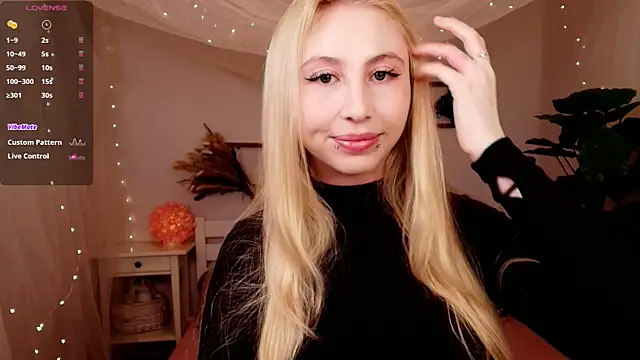 MilkChoc0late online show from April 29, 2:37 am