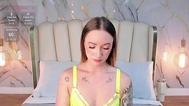 Hannah Lane online show from June 3, 12:39 pm