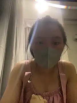 Lynlyn99 online show from June 15, 2:50 pm