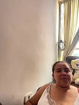evereskira online show from May 14, 6:47 pm