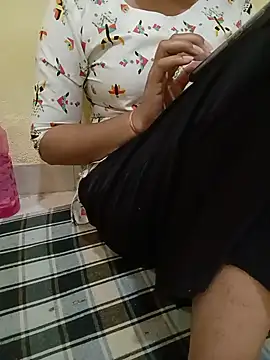 Seema yadav01 online show from June 18, 9:25 am
