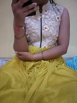 Seema yadav01 online show from May 3, 6:06 am