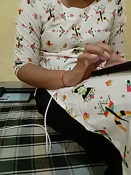 Seema yadav01 online show from July 31, 5:19 am