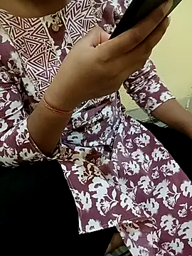 Seema yadav01 online show from July 30, 5:08 am