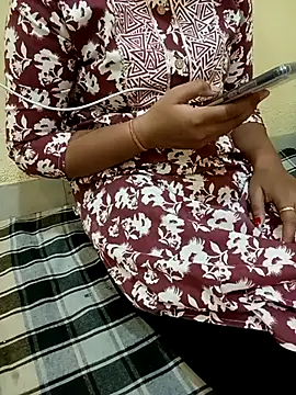 Seema yadav01 online show from June 17, 5:42 am