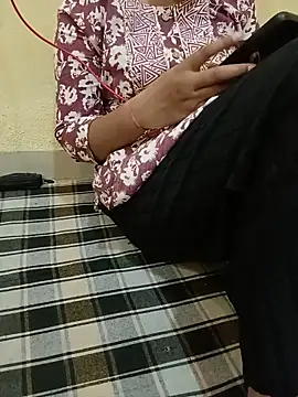 Seema yadav01 online show from June 27, 5:52 am