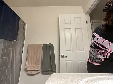 Baybeecakes online show from July 27, 5:26 am