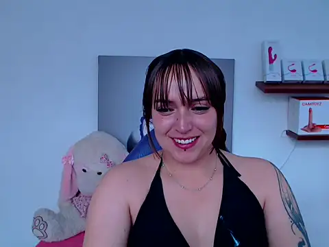 anyela bubble18 online show from June 5, 9:32 pm