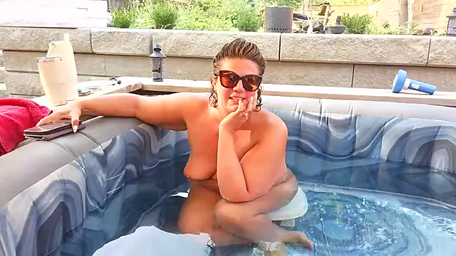 Madamebeton online show from July 13, 10:32 pm
