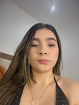 Mia Rodriguezz  online show from June 17, 3:52 am
