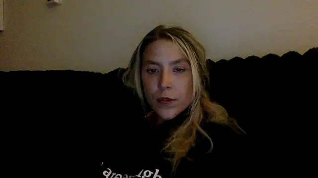 Misss alyssaaa online show from May 18, 2:10 am