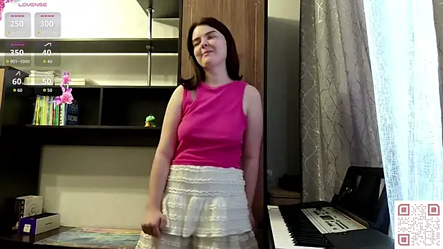 RebelDesiree online show from June 3, 10:16 am