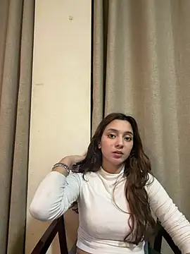 Lilywant online show from July 2, 3:40 pm