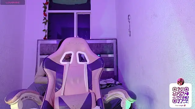 Destiny A online show from June 29, 1:22 pm