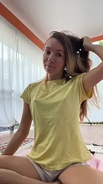 Mini girl do it better online show from May 11, 11:57 pm