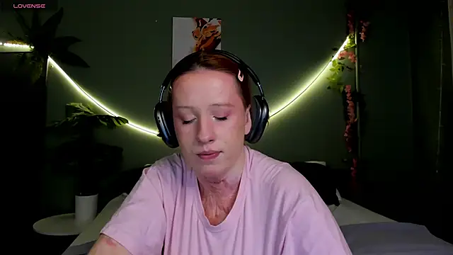 Maya foxy online show from July 1, 11:32 am