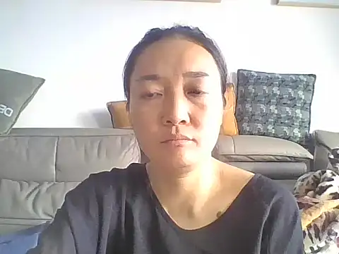 ZZXXMM520 online show from May 6, 9:57 am
