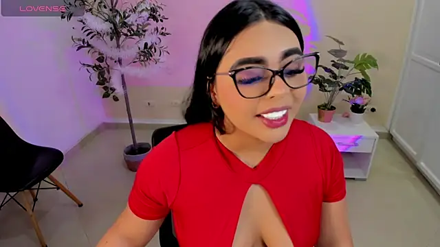 Margot Robie online show from May 11, 2:45 pm