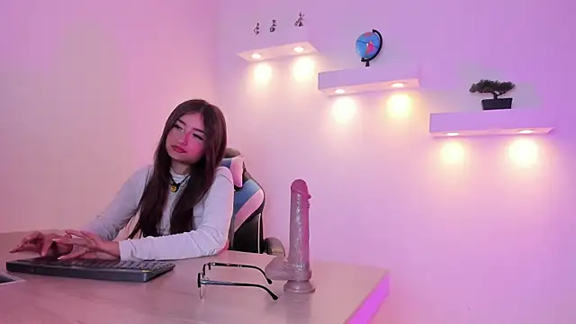 SoftPrincess online show from June 7, 4:08 am
