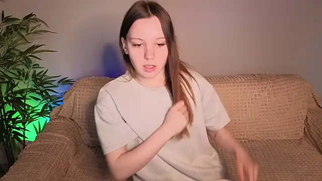 lolytaberry online show from May 19, 1:56 am