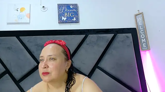 Natasha2603 online show from June 29, 10:42 pm