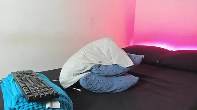 Elagrace  online show from July 1, 2:33 am