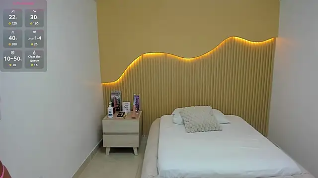 GINAMORELO online show from June 5, 8:04 pm