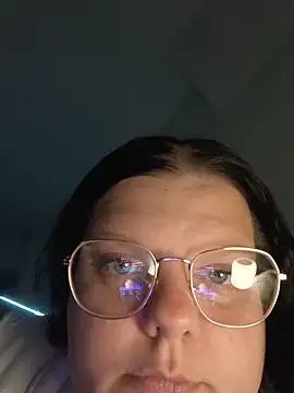 BadMommyyyyy online show from May 13, 12:33 pm