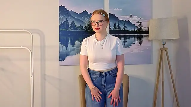 KarlaPasey online show from May 12, 5:05 am