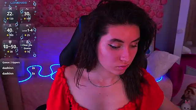 Lola Leeee online show from May 11, 4:04 pm