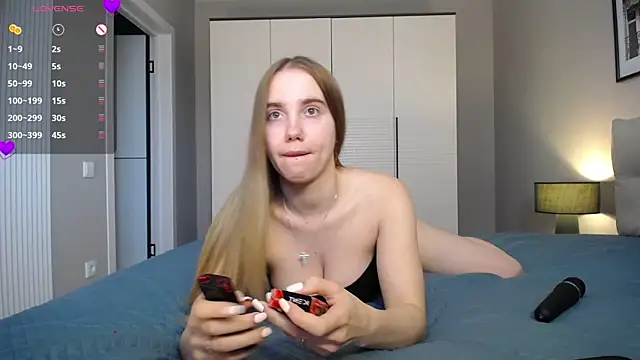 alice rays   online show from May 21, 1:47 am
